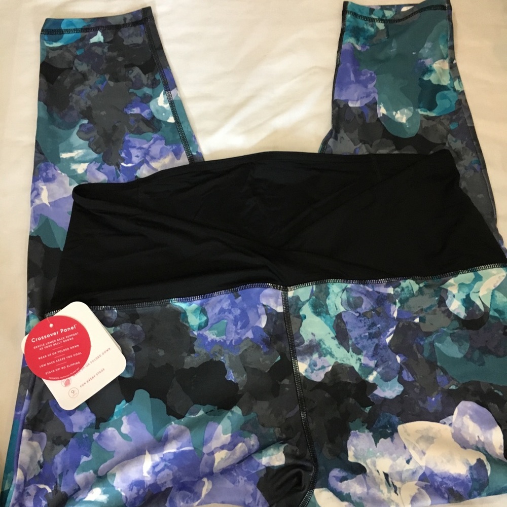 Ingrid & Isabel Maternity-leggings 2x new - Picture 3 of 7